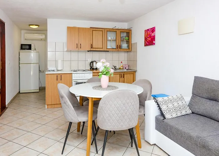 By The Sea - 24889 Daire Rogoznica (Sibenik-Knin)